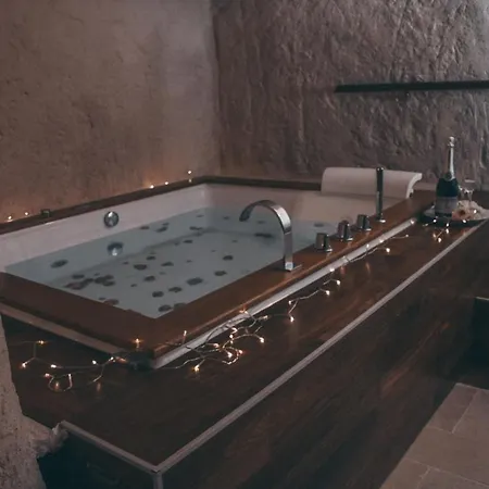 Ccc Isabel Luxury Ccc * Matera
